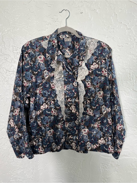 Handmade Tops - Vintage Handmade Floral Lace‎ Button Up Blouse